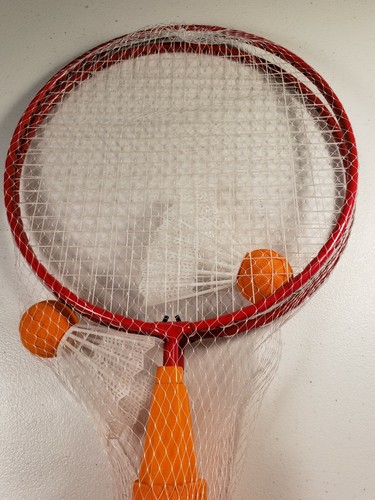 Childrens Jumbo Badminton Set Age 4+ Padded Handles 2 Rackets and 2 Shuttlecock - Picture 6 of 6