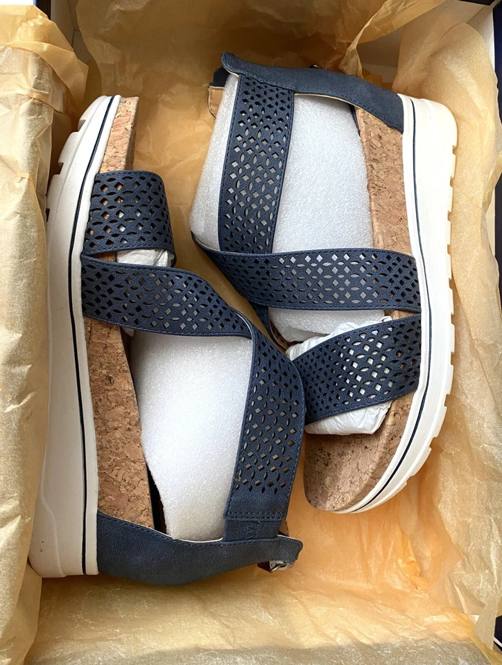 Adriene Vittadini Cheery Denim Perorado Cremallera Trasera Cuña Zapatos Talla 5.5M Foto 3 de 4