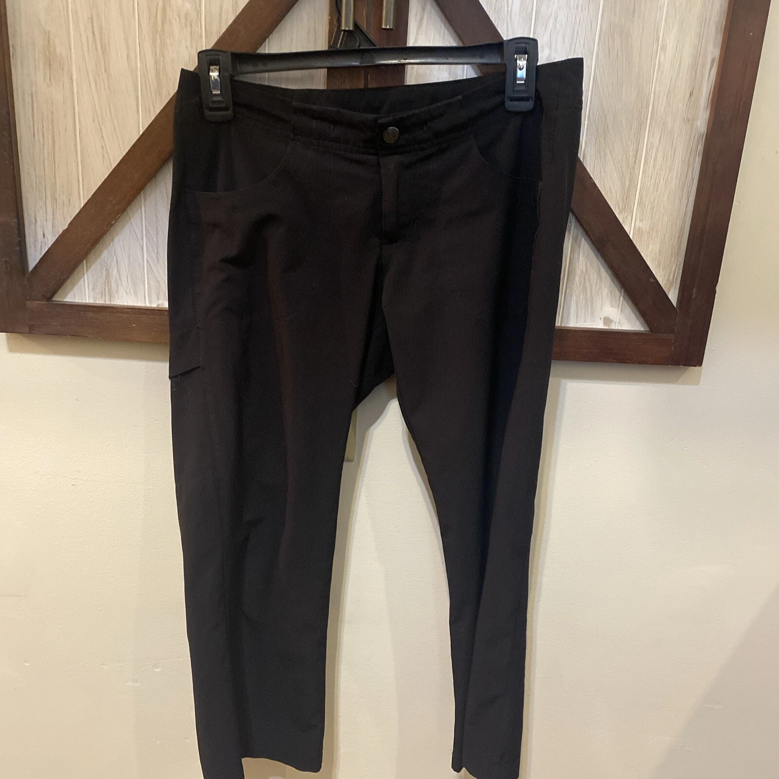 Patagonia Womens 2 Straight Leg Casual Outdoor Cropped Pants Black Lightweight
Opens in a new window