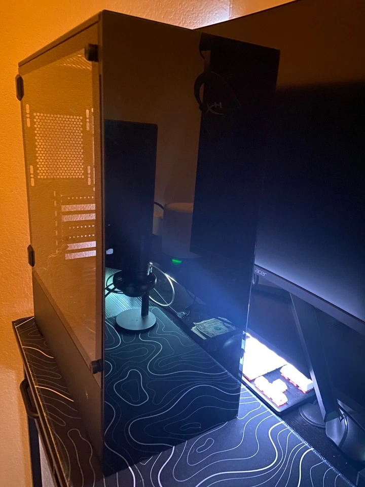 Bgears b-Voguish Gaming PC Case w/ Tempered Glass panels USB3.0 Support ATX - Image 4 of 4