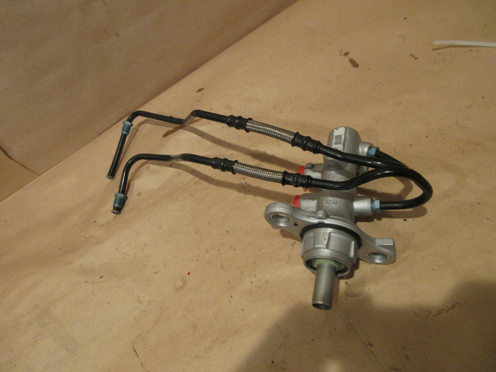 Lamborghini LP550 2011 - Brake Master Cylinder 
