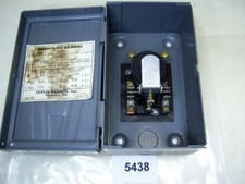 Cutler-Hammer 9575-H711B Relay 220 V 10A 220VAC 1/4 HP in Enclosure