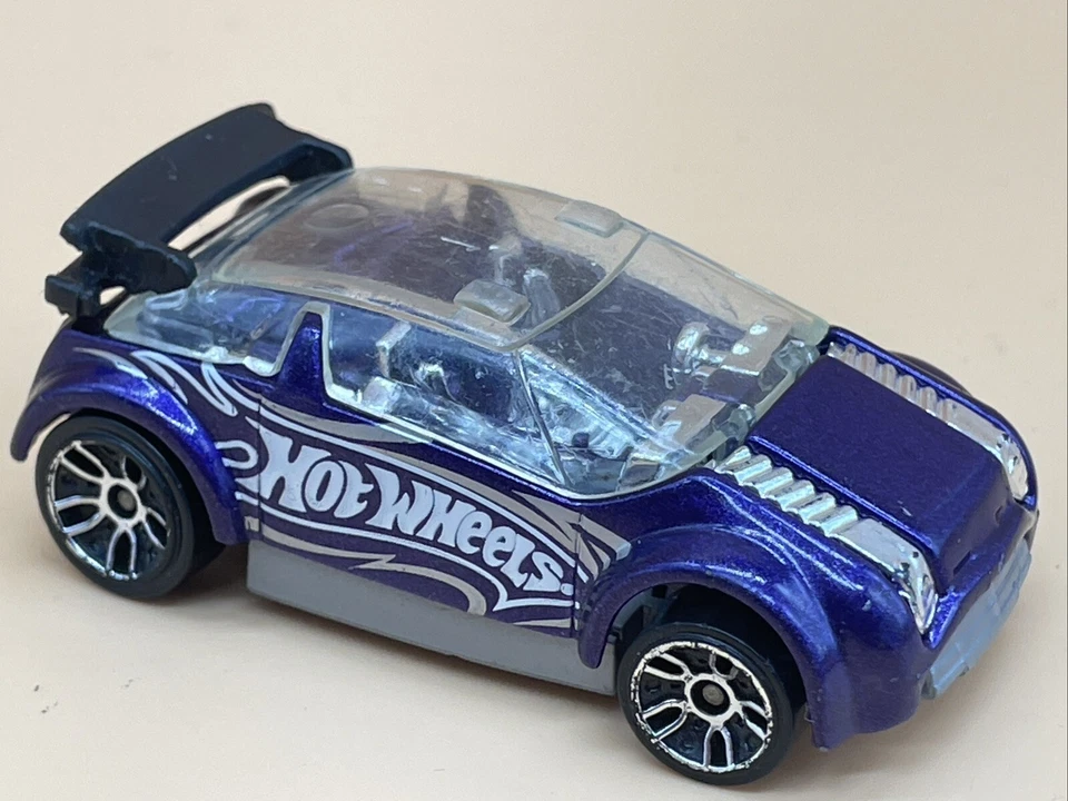 Lote de vehículos de carreras diecast Hot Wheels Super Gnat Car Bundle x2 2011 1:64 Foto 4 de 4