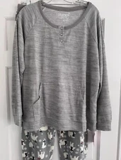 Hanes Comfort sleep Pajamas Reg. Size LARGE NWT Polar bear print
