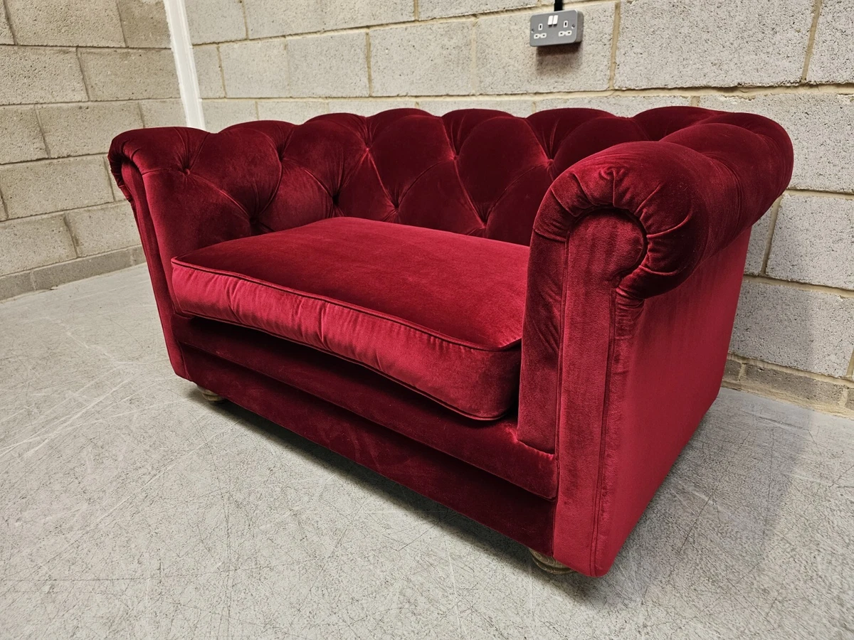 Chesterfield loveseat velvet deals