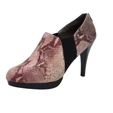 Coach and Four Tadd Faux Snakeskin Heeled Booties Size 8 Goring Back Zip Heels