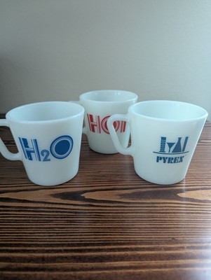 CorningWare Milk Glass Mugs H2O HOT LabWare Pyrex Pattern 3pc Set Vintage 1970s
