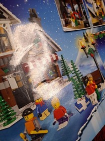 LEGO 10199 Winter Village Toy Shop Advanced Models Complete w/ Manual & Box