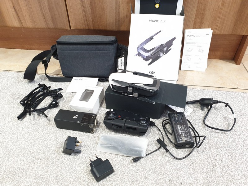 DJI U11X Mavic Air Drone Fly More Combo , mint conditions,  boxed, used ones. k1