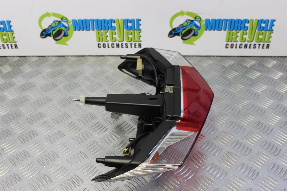 Luz trasera freno trasero Triumph Trophy 1215 SE 2012 a 2017 1200 B155 Foto 4 de 4