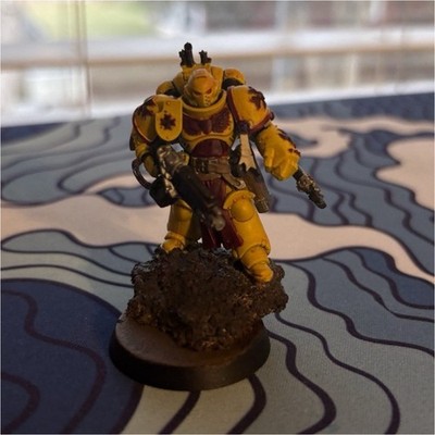 Games Workshop Imperial Fists Painted Space Marine Warhammer 40K Yellow Armor