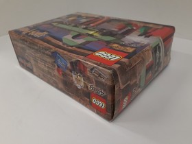 NISB LEGO Harry Potter 4719 "Quality Quidditch Supplies" 2003