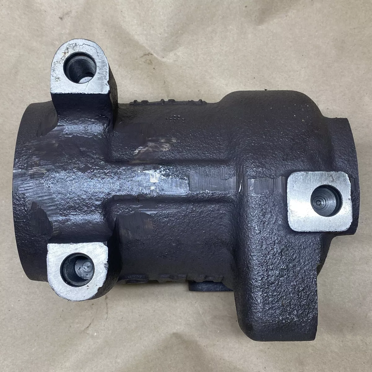 CNH INDUSTRIAL # 84382642, M300 BFC2, OIL CONTAINER PUMP / OIL 
