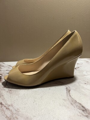 Cole Haan Womens Patent Leather Peep Toe Wedge Pumps Beige Size 8B