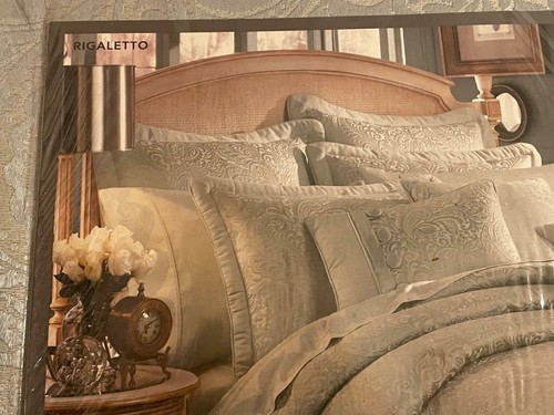 Croscill Rigaletto Sage King Comforter 