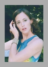 Emily Blunt Photo Color Portrait Modern Sexy Brunette Beauty Babe 1