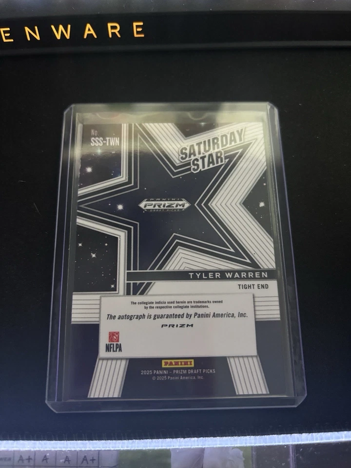 Prizm Draft Tyler Warren Saturday Star 2025 automático Foto 2 de 2