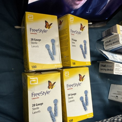 #ad Freestyle 400 Lancets 28 Gauge 4Boxes of 100 Exp2027 .2029 $21.00