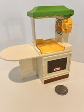 Vtg LITTLE TIKES Dollhouse Furniture KITCHEN Sink Table Oven Vintage Doll Phone