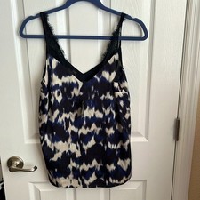 New Express Cami Top Lace Trim V-Neck Sleeveless Blue White Print Size S