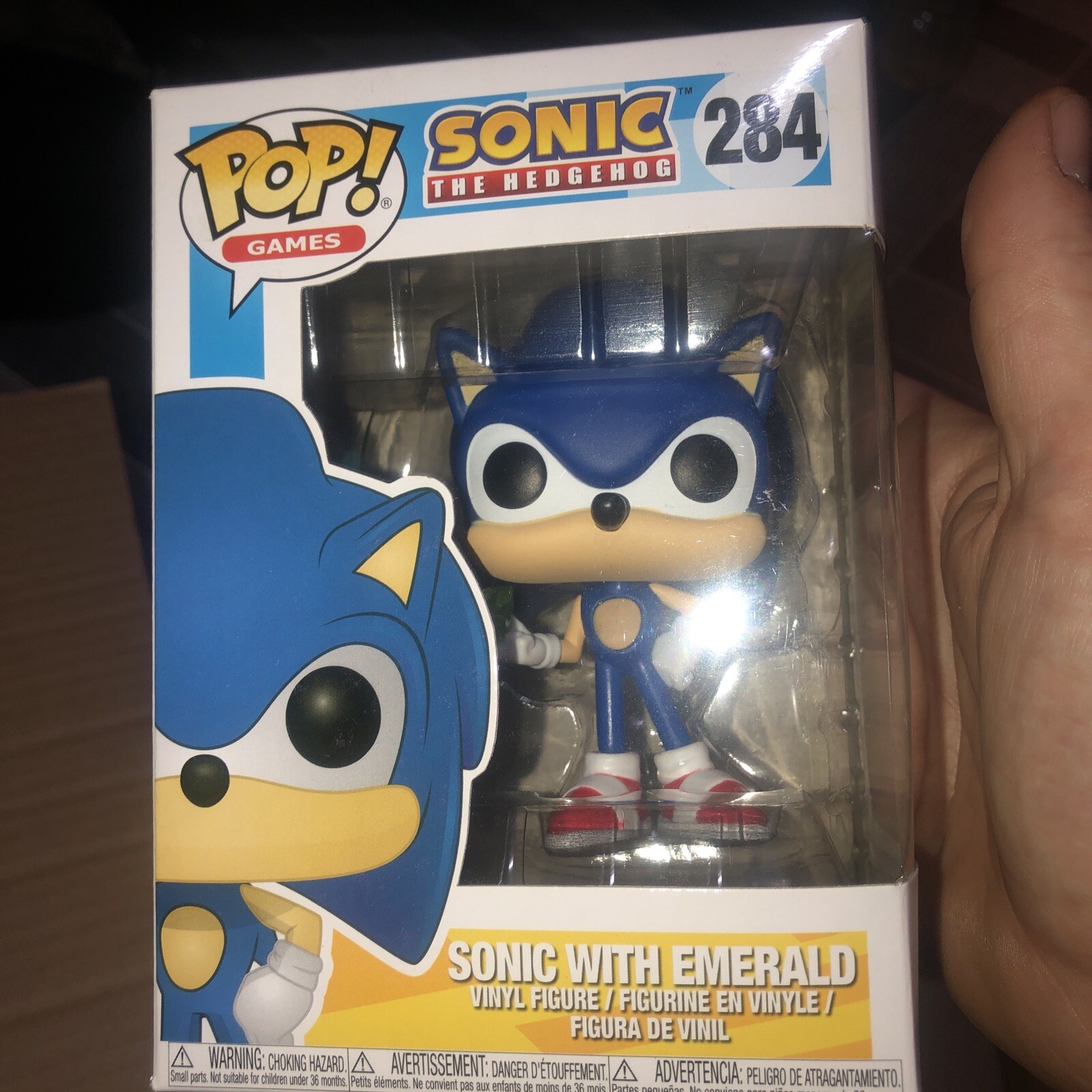 Funko Blue Figurine Pop Sonic With Emerald - Image 3