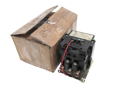 NEW Square D 8502SE02 Starter Größe 3 SER.A