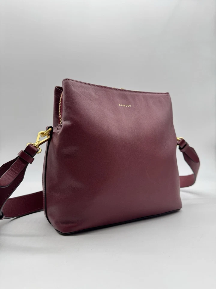 RADLEY Dukes Place pebbled leather middle compartment crossbody bag - BURGUNDY - Image 2 of 4