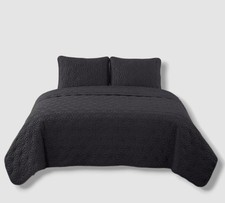 VCNY Home Gray Kaleidoscope Embossed Geometric 3-Pcs Quilt Set, King