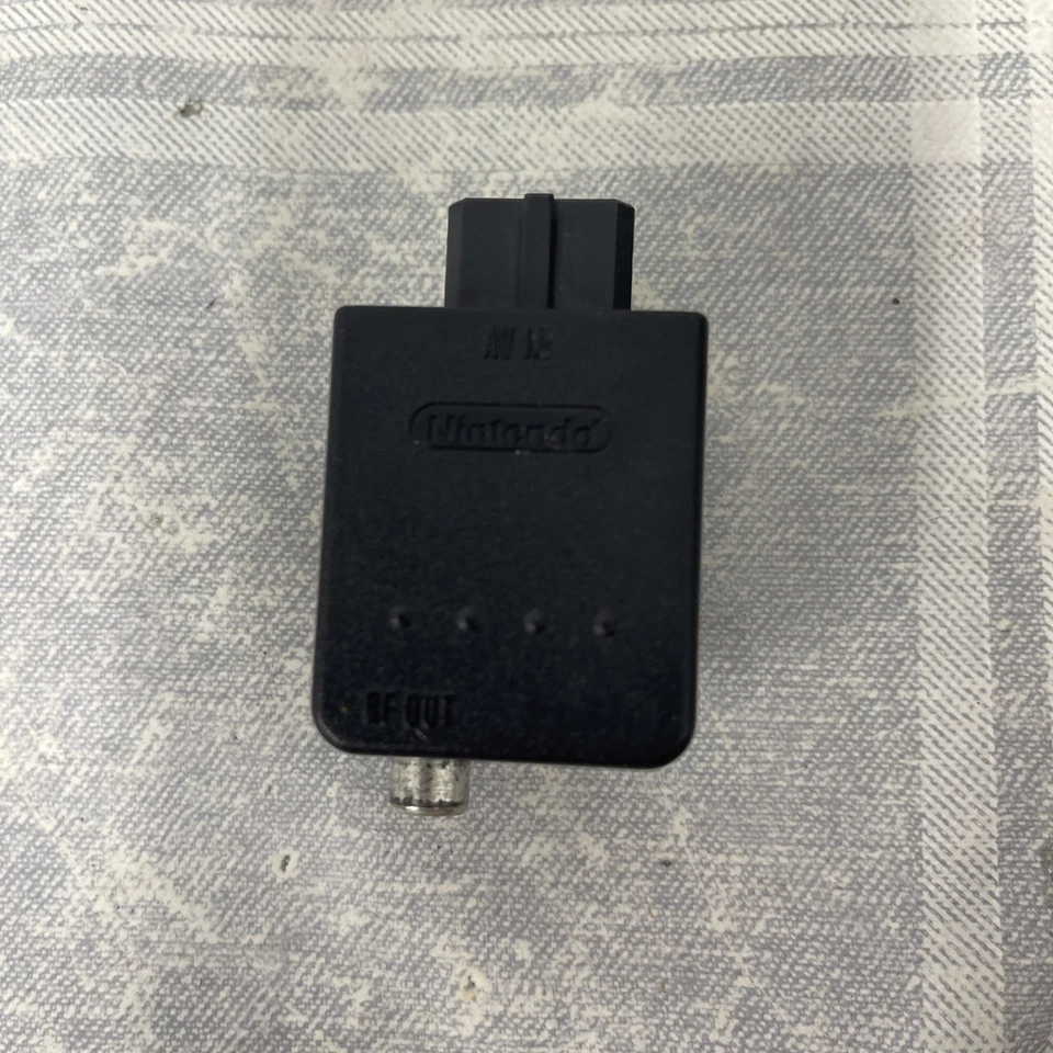 Official Nintendo N64 RF Modulator Adapter Converter AV TV Connector NUS-003 UKV - Image 2 of 2