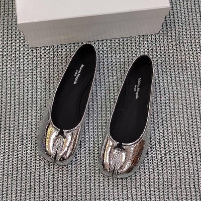 極美品Maison Margiela Tabi バレエシューズ 37 シルバー Maison Margiela（旧Maison Martin Margiela）（バレエシューズ）の