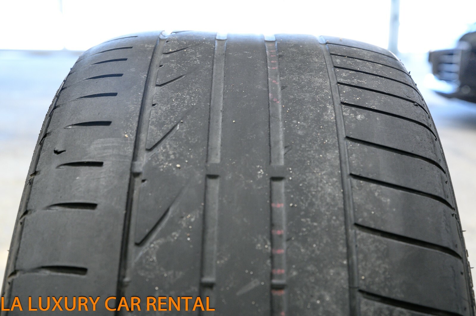 Ferrari California T 19" Speedline Rear Wheel with Tire