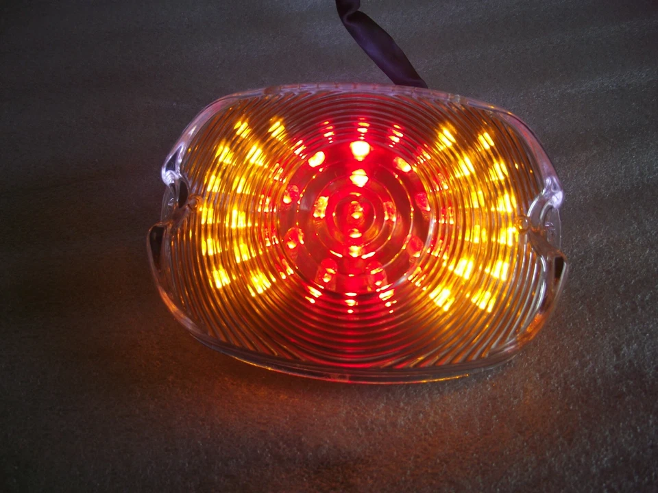 LED rear light low profile with integral indicators clear lens Harley Davidson - Image 4 of 4
