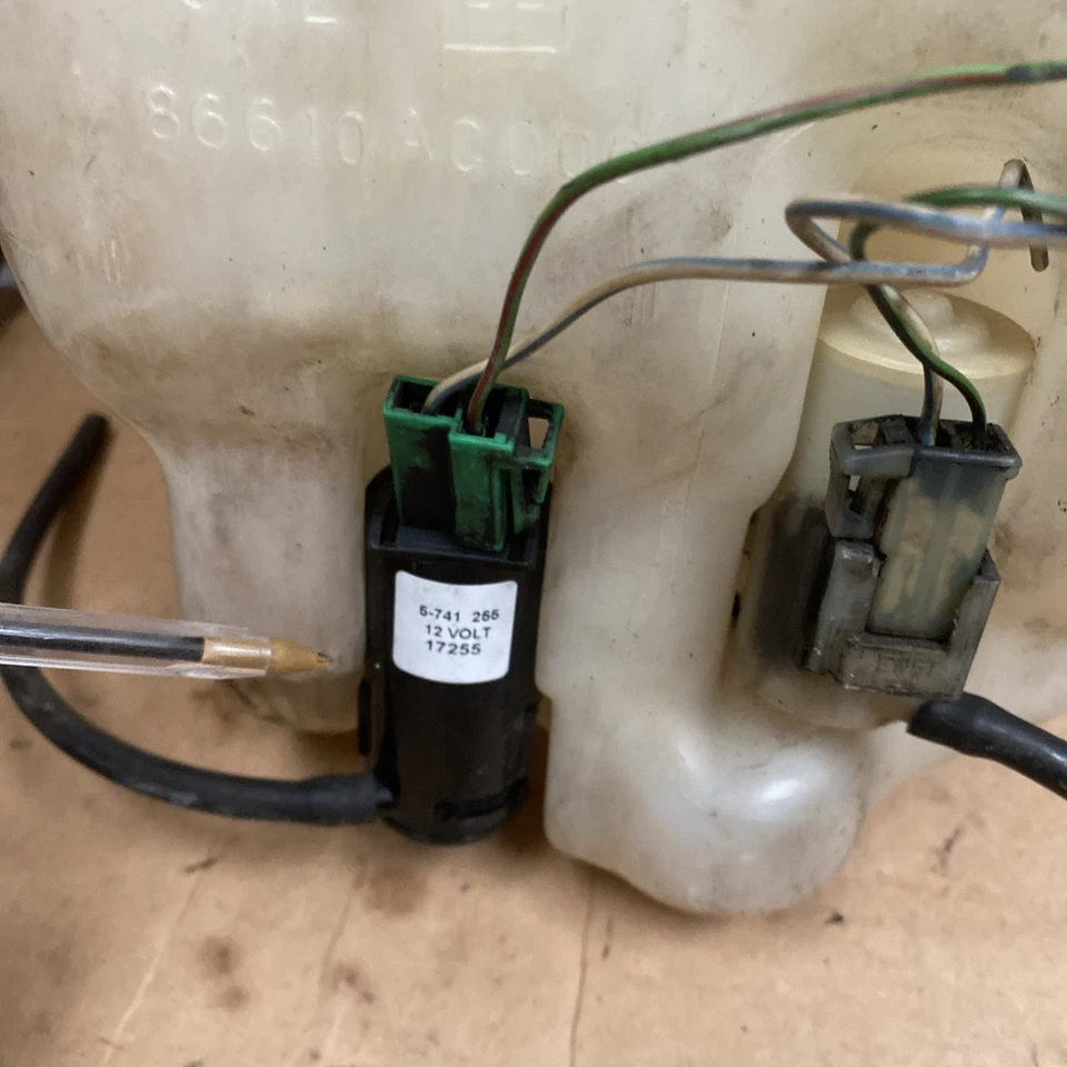 Subaru Forester 2004 parabrisas lavadora líquido depósito botella 2002 2003 Impreza Foto 2 de 4