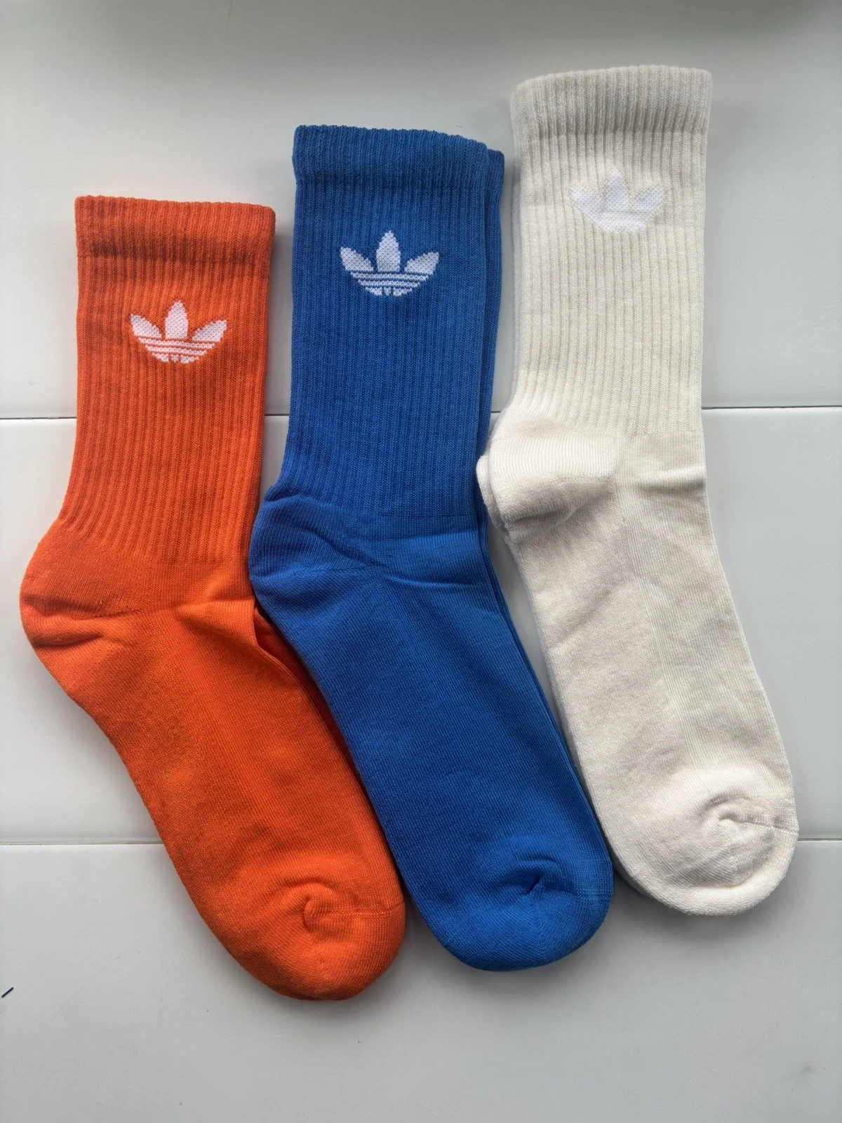 Adidas originals Cushioned Crew Socks Medium 5-9 Uk teen men woman gift present