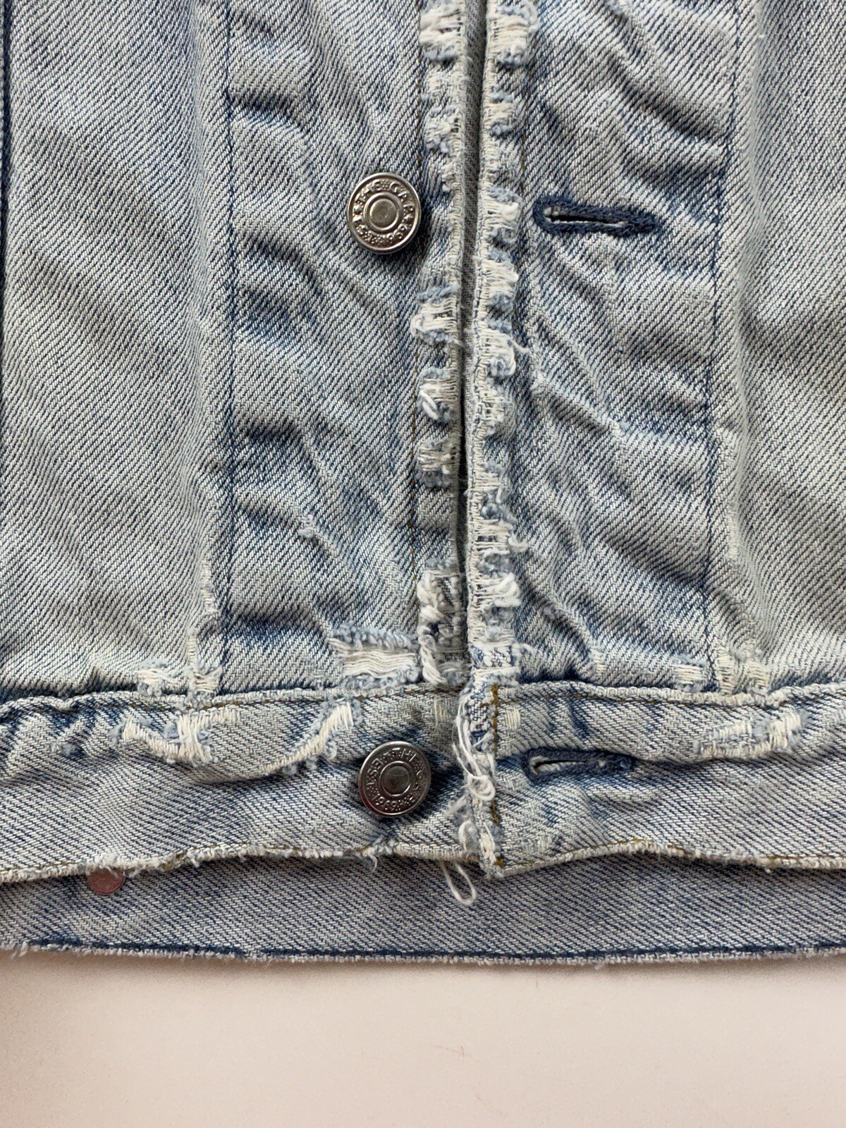 Vintage Gap Denim Jacket Men’s Medium Blue Jean Trucker Distressed Made in USA image 4