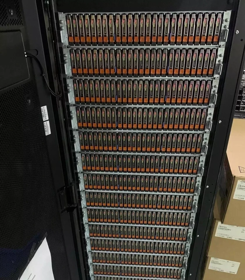 EMC unity 3.2TB D4-D2SFXL-3200 005053170 005053171 SSD Unity380F 480F - Image 4 of 4