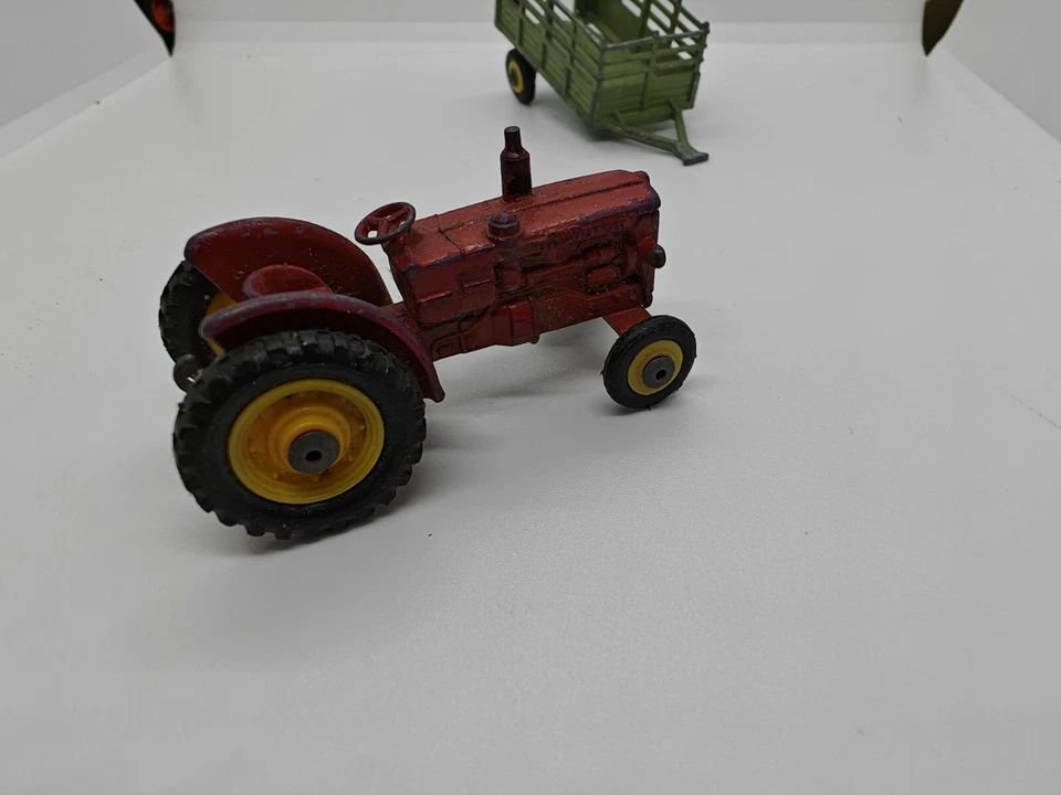 Husky volvo tractor and trailer - Image 4 of 4