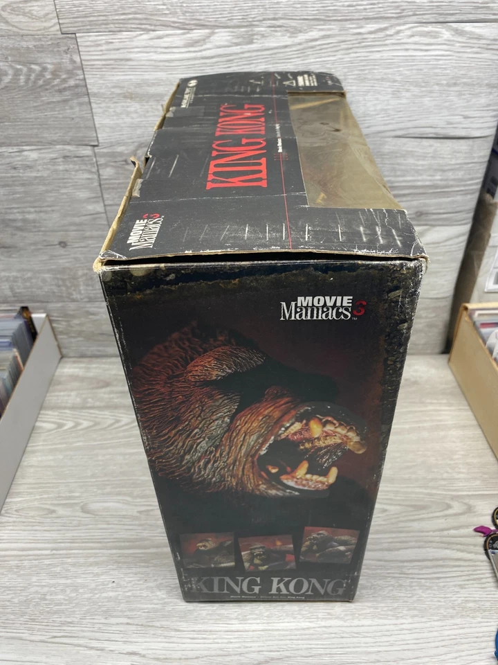 ORIGINAL 2000 MCFARLANE TOYS KING KONG BOX SET - MOVIE MANIACS 3 (BOX DAMAGE) - Image 3 of 4