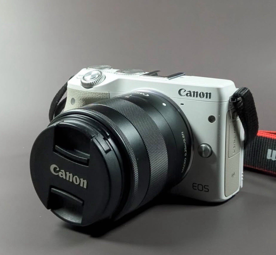 ★美品・完動品★ Canon EOS M3 ホワイト EF-M 18-55mm 71CjU0gA1tL._UF350,350_QL50_.jpg
