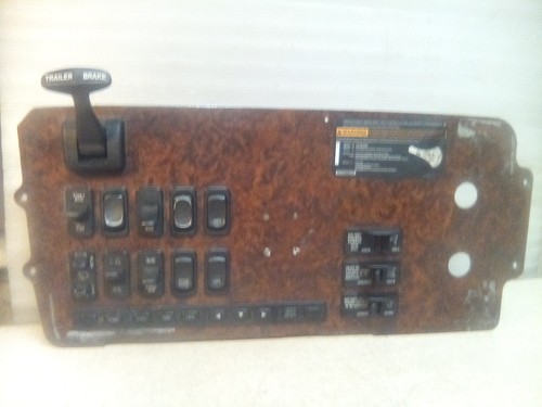 2006 Freightliner Century Dash Switch Panel W/Trailer Brake GTD26503-1