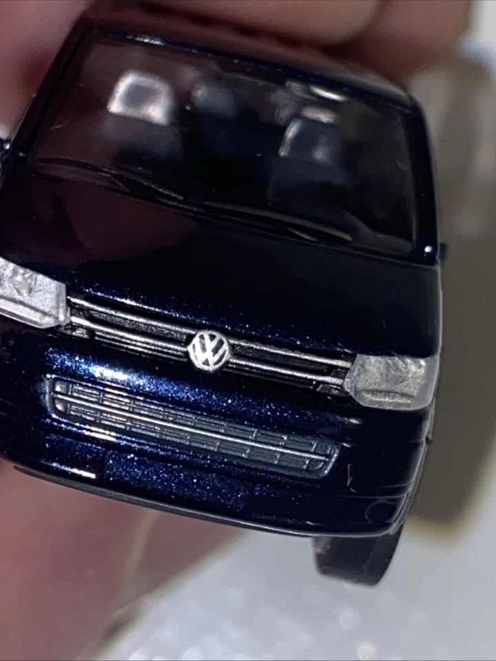 Volkswagen Multivan Rietze 1:87 muy buen estado leer Foto 3 de 4