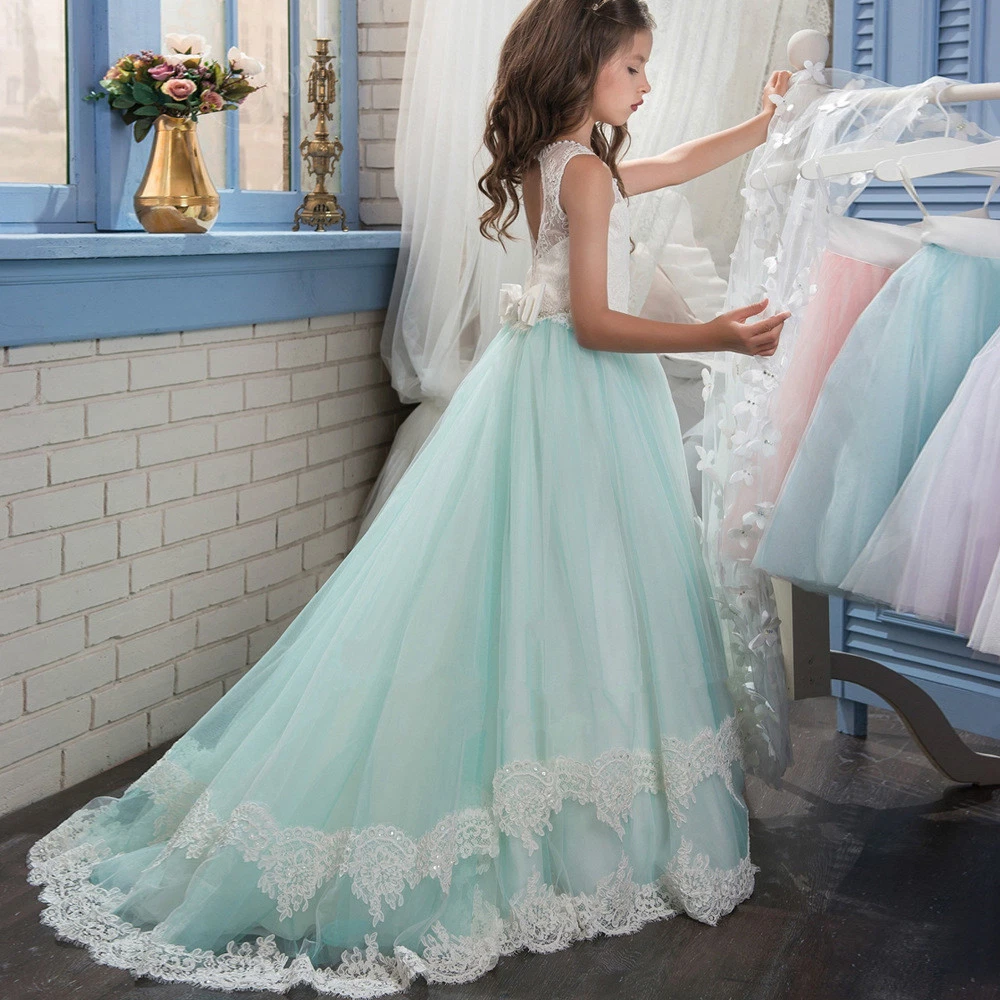 New High Quality Girl Lace Elegant Floor Length Princess Ball Gown