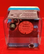 Honeywell Gas Pressure Switch 6097B 1028 