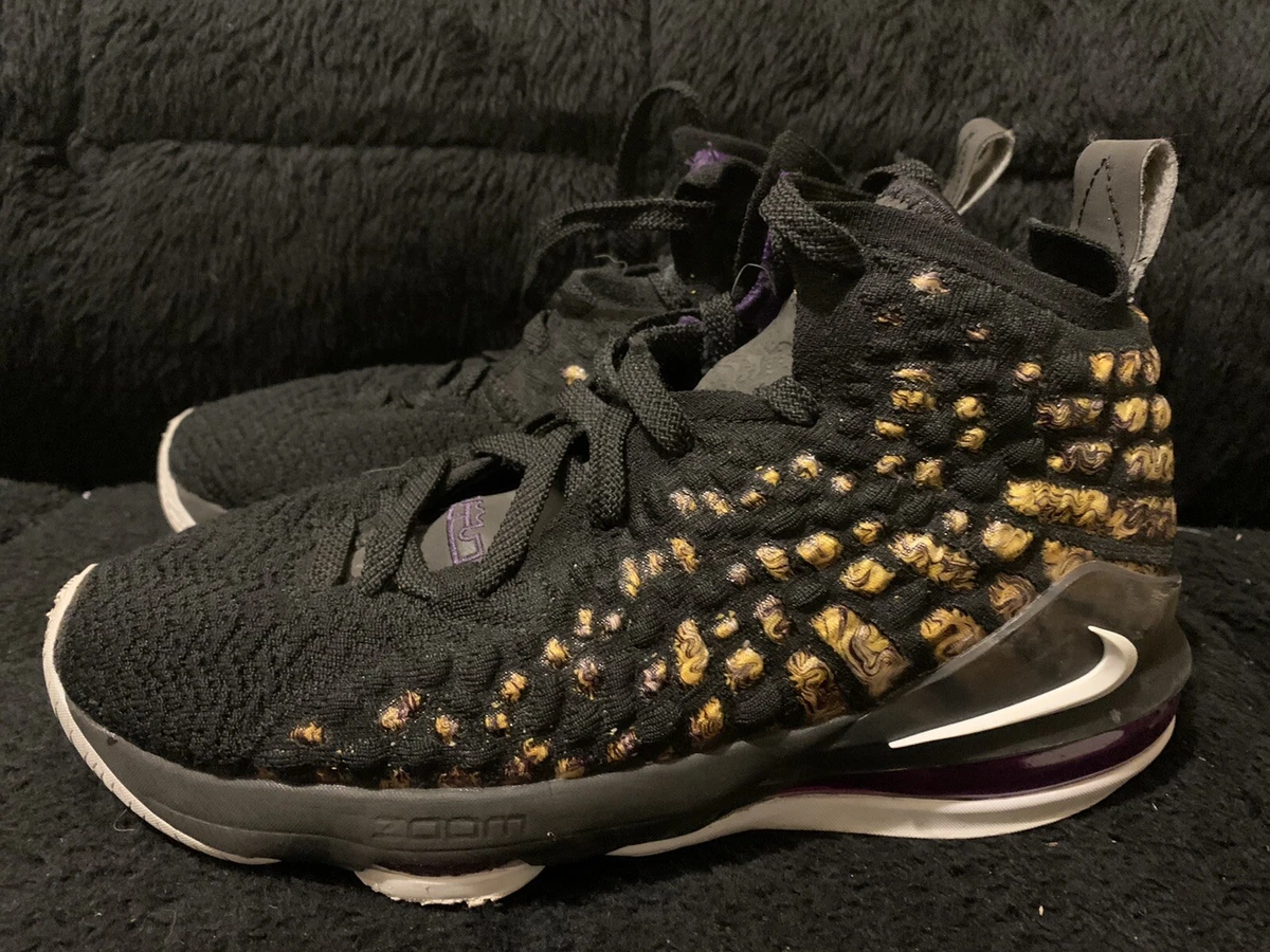 Purple and best sale gold lebron 17