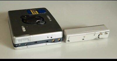 Slim Aiwa Stereo Cassette Player HS-PX587 Walkman Remote Control