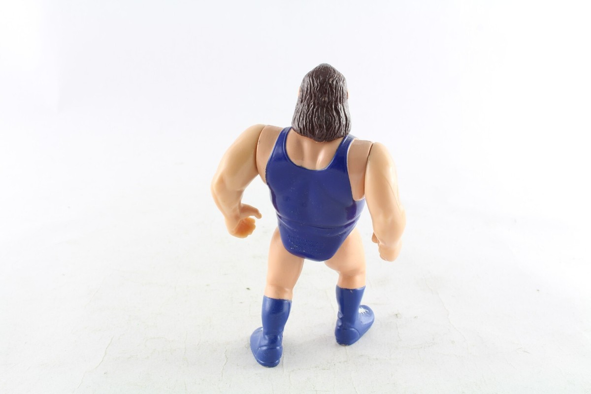Hasbro WWF WWE Wresting Action Figure Earthquake Typhoon Natural