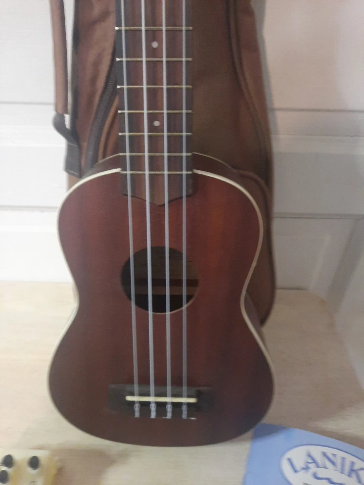 Lanikai Model LU21-C Acoustic Ukulele with bag/book/ Chord Changer - Image 2 of 4