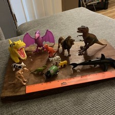 12 Mixed Dinosaurs and Animal Lot Lion Dog Zebra Fish 40G