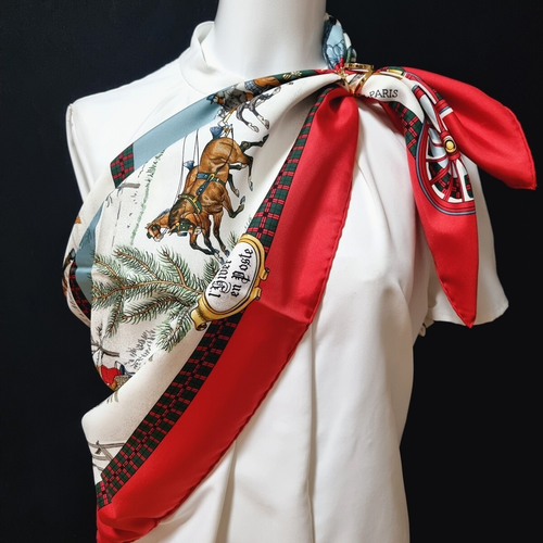 RARE VINTAGE HERMES Silk Scarf "L'Hiver en Poste" Carre 90 by Philippe Ledoux - Picture 17 of 17
