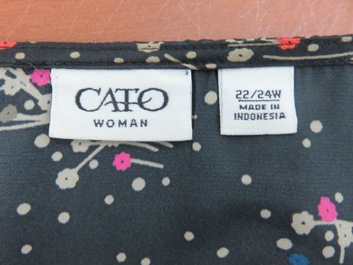 Cato Woman Woman's Black Floral Short Sleeve Pullover Top Size 22/24W - Picture 4 of 6